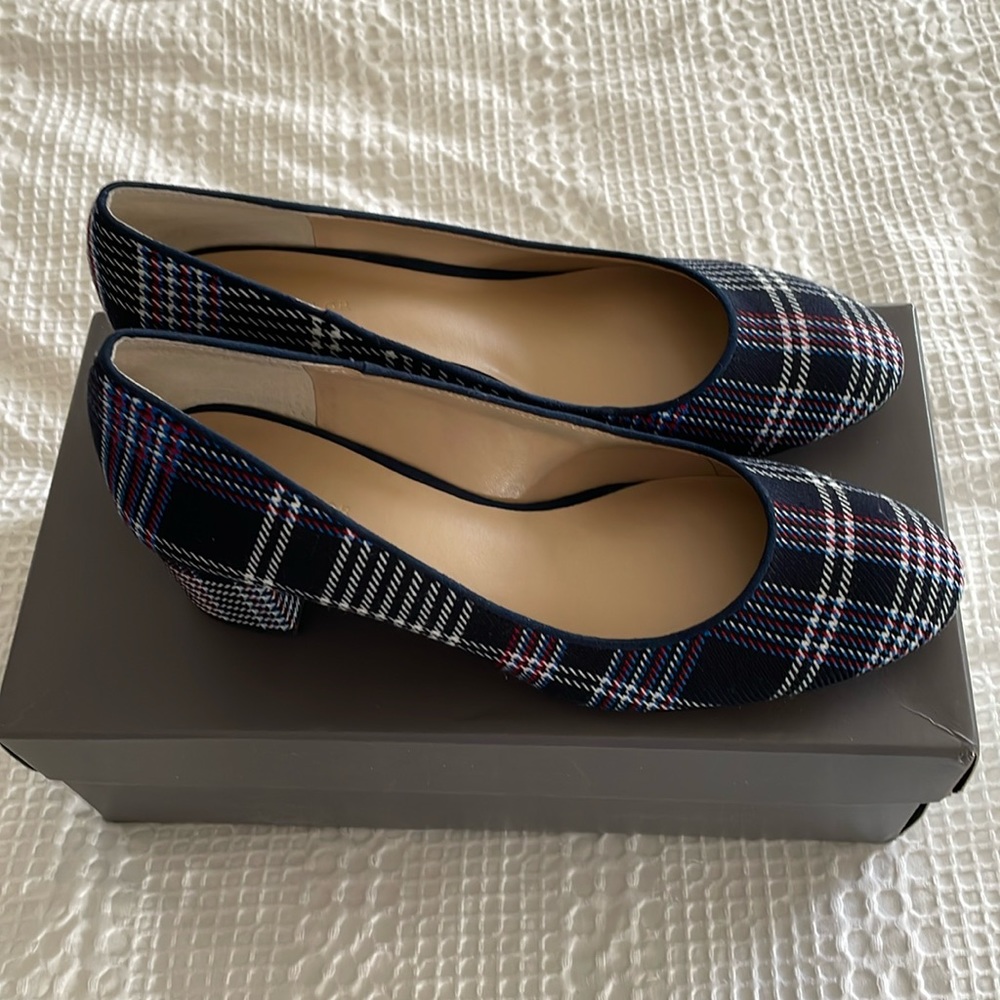 Ann Taylor Lorene Blocked Heeled Pump